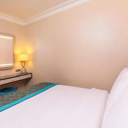 Grand Yavuz Sultanahmet Отель 4*