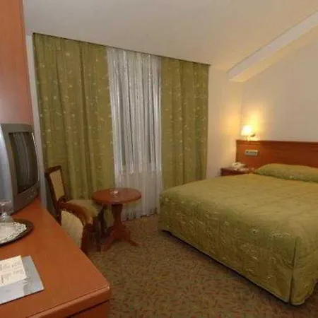 Otel Grand Yavuz Sultanahmet 4*