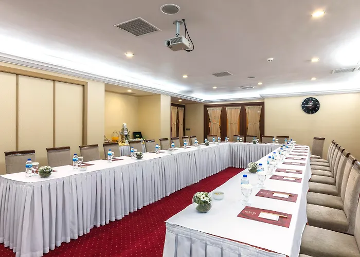 מלון Grand Yavuz Sultanahmet 4*