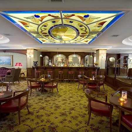 亚维兹苏丹阿合麦特大酒店 4*