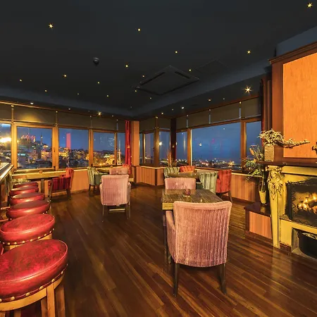 亚维兹苏丹阿合麦特大酒店 酒店 4*